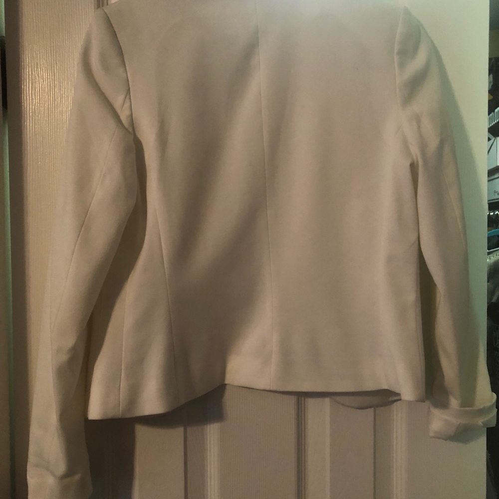 H&M Blazer - Picture 2 of 3